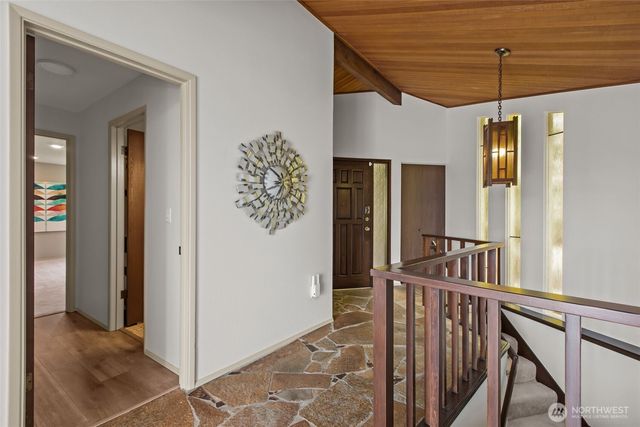 16434 9th Avenue SW, Burien, WA 98166