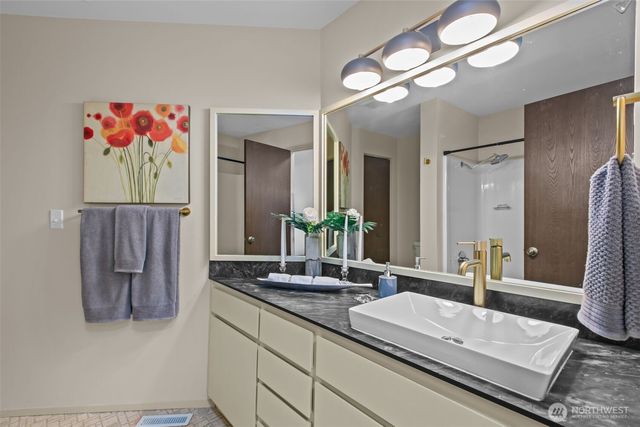 16434 9th Avenue SW, Burien, WA 98166