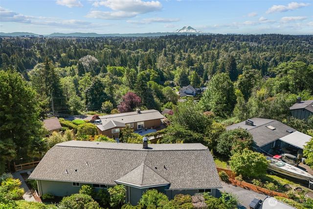 16434 9th Avenue SW, Burien, WA 98166
