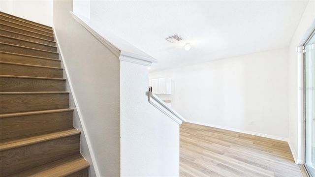 710 BARCLAY WOOD DRIVE, Ruskin, FL 33570