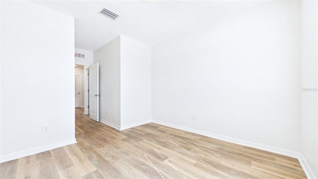 710 BARCLAY WOOD DRIVE, Ruskin, FL 33570