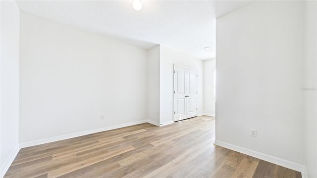 710 BARCLAY WOOD DRIVE, Ruskin, FL 33570