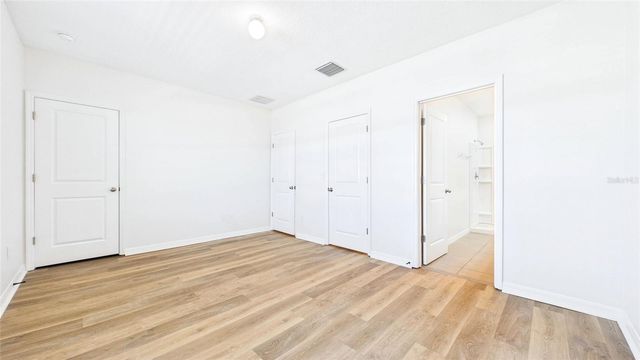 710 BARCLAY WOOD DRIVE, Ruskin, FL 33570