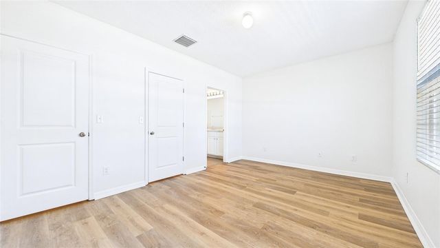 710 BARCLAY WOOD DRIVE, Ruskin, FL 33570