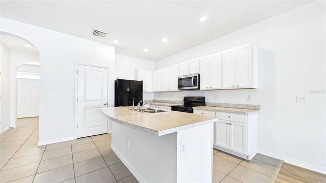 710 BARCLAY WOOD DRIVE, Ruskin, FL 33570