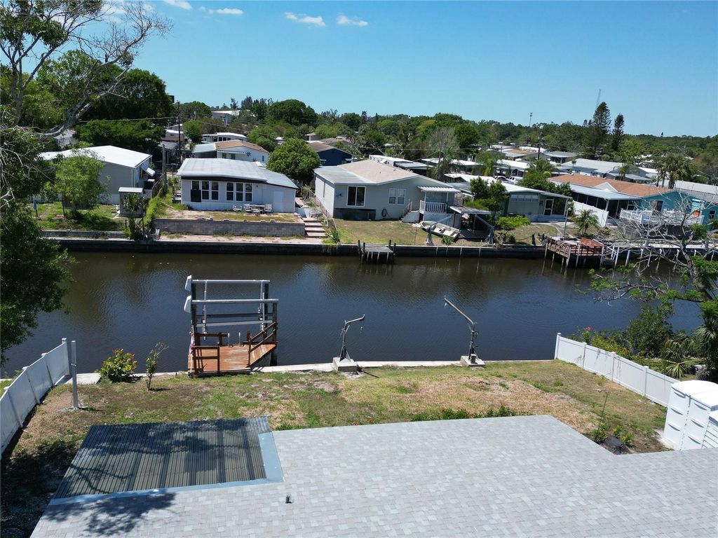 Image 4 of property listing at 5812 LIVERPOOL DRIVE, Tampa, FL 33615