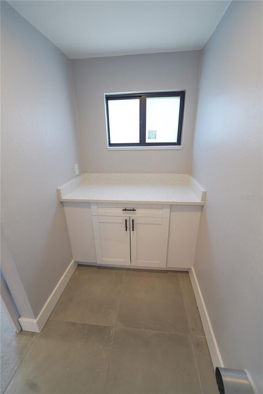Image 32 of property listing at 5812 LIVERPOOL DRIVE, Tampa, FL 33615