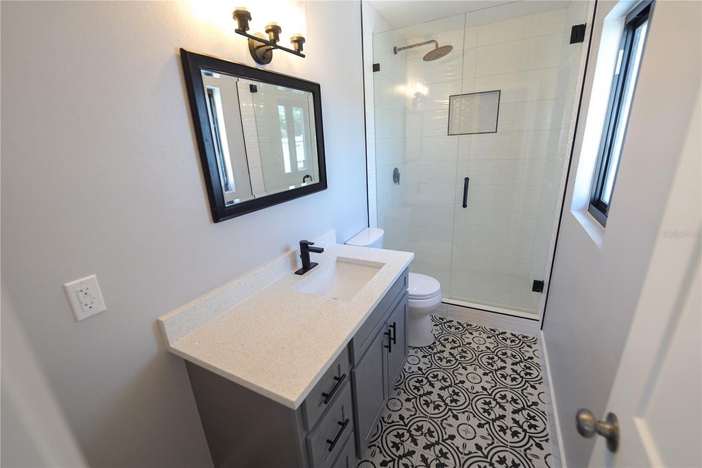 Image 44 of property listing at 5812 LIVERPOOL DRIVE, Tampa, FL 33615