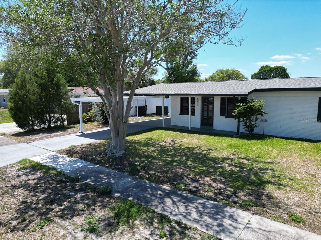 Image 7 of property listing at 5812 LIVERPOOL DRIVE, Tampa, FL 33615