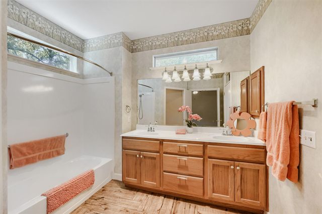 284 Whispering Wind DR, Georgetown, TX 78633