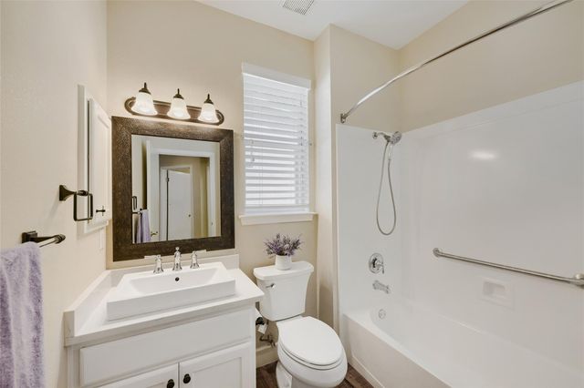 284 Whispering Wind DR, Georgetown, TX 78633