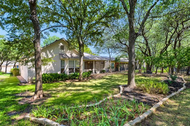 284 Whispering Wind DR, Georgetown, TX 78633