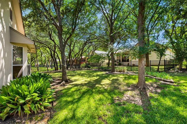 284 Whispering Wind DR, Georgetown, TX 78633