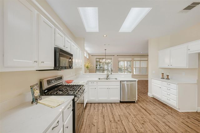 284 Whispering Wind DR, Georgetown, TX 78633