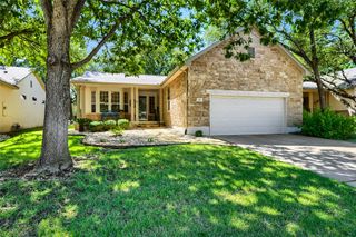 284 Whispering Wind DR, Georgetown, TX 78633