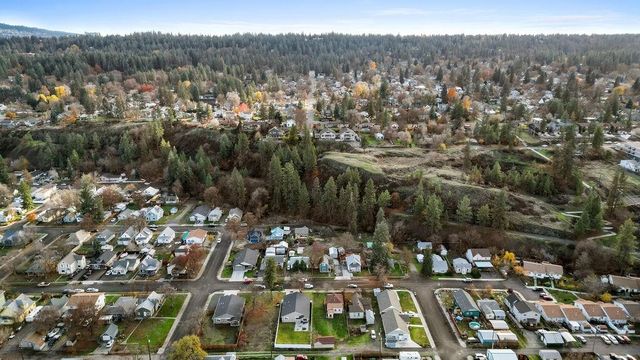 1911 E 6th Ave, Spokane, WA 99202