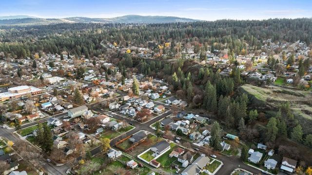 1911 E 6th Ave, Spokane, WA 99202