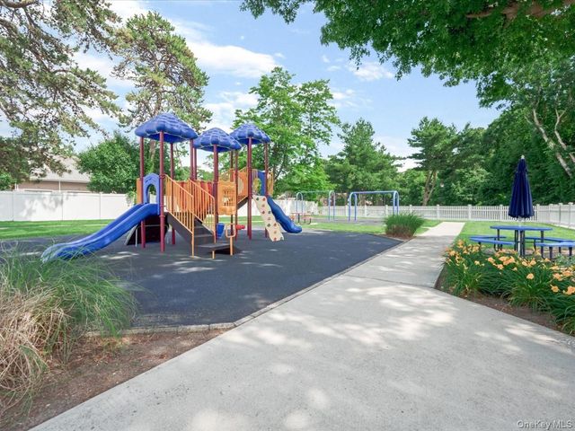 40 w 4th 115, Patchogue, NY 11772
