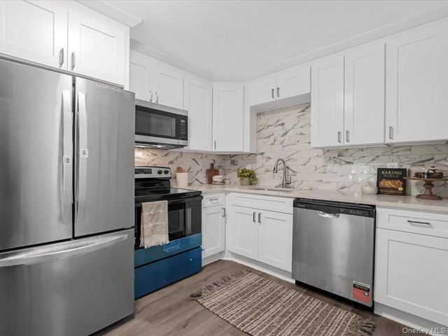 40 w 4th 115, Patchogue, NY 11772