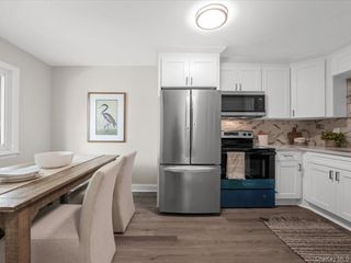 40 w 4th 115, Patchogue, NY 11772