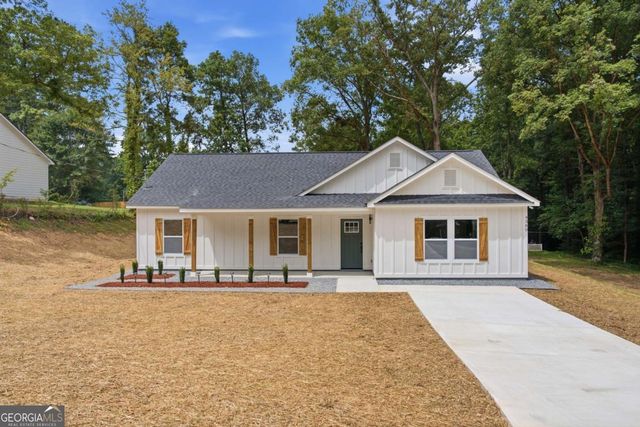 4380 Navajo Lane SE, Acworth, GA 30102
