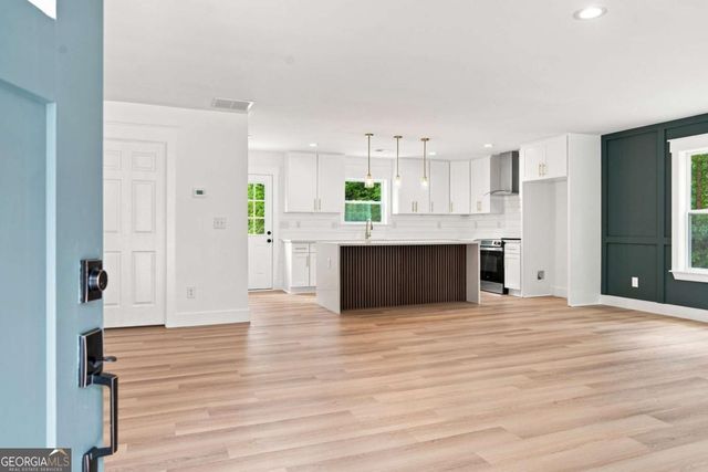 4380 Navajo Lane SE, Acworth, GA 30102