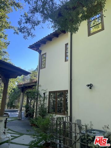 3057 N Beverly Glen Circle, Los Angeles, CA 90077