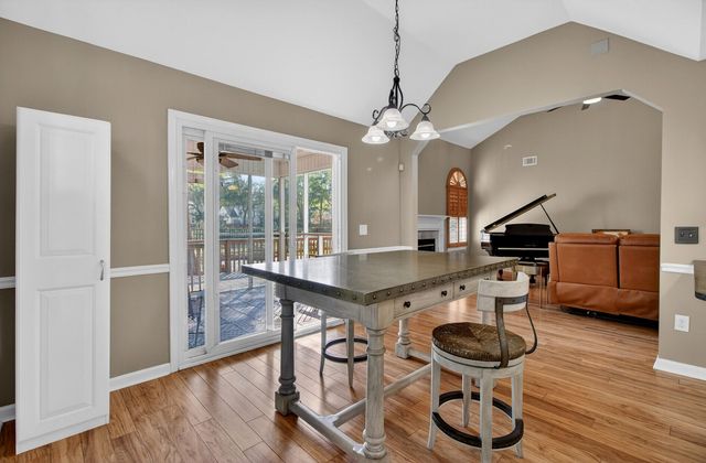 668 Majestic Oaks Drive, Charleston, SC 29412