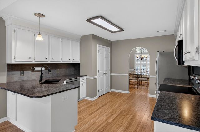 668 Majestic Oaks Drive, Charleston, SC 29412