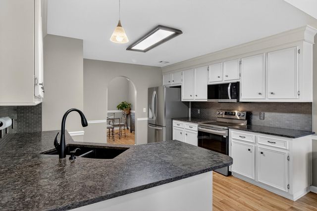 668 Majestic Oaks Drive, Charleston, SC 29412