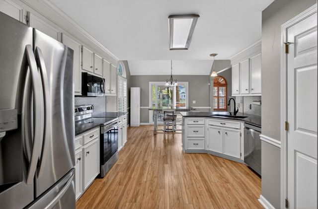 668 Majestic Oaks Drive, Charleston, SC 29412