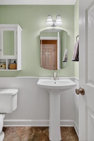 668 Majestic Oaks Drive, Charleston, SC 29412