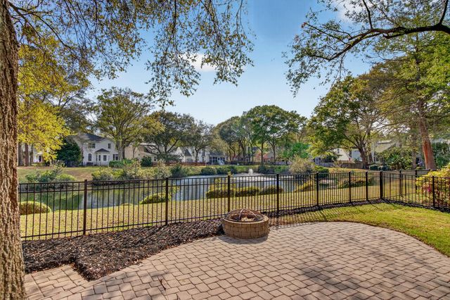 668 Majestic Oaks Drive, Charleston, SC 29412