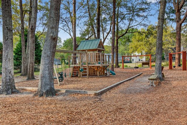 668 Majestic Oaks Drive, Charleston, SC 29412