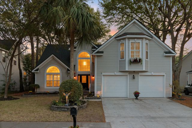 668 Majestic Oaks Drive, Charleston, SC 29412