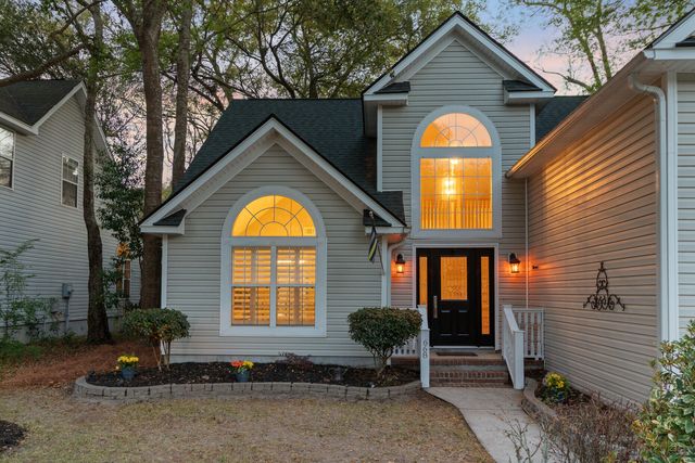 668 Majestic Oaks Drive, Charleston, SC 29412