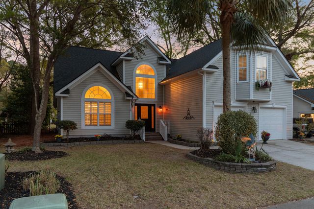 668 Majestic Oaks Drive, Charleston, SC 29412