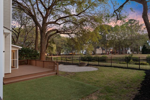 668 Majestic Oaks Drive, Charleston, SC 29412