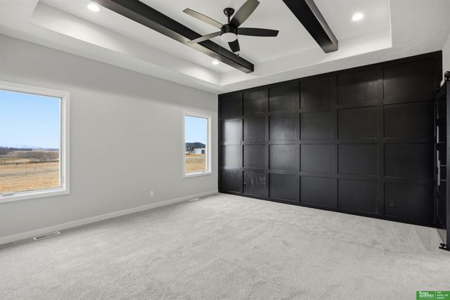 5811 N 197th Street, Elkhorn, NE 68022