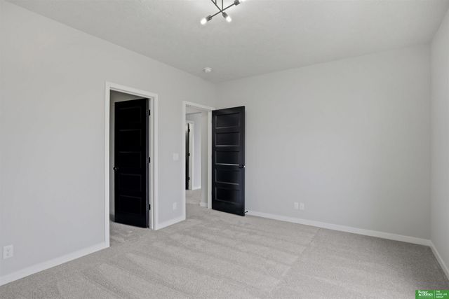 5811 N 197th Street, Elkhorn, NE 68022