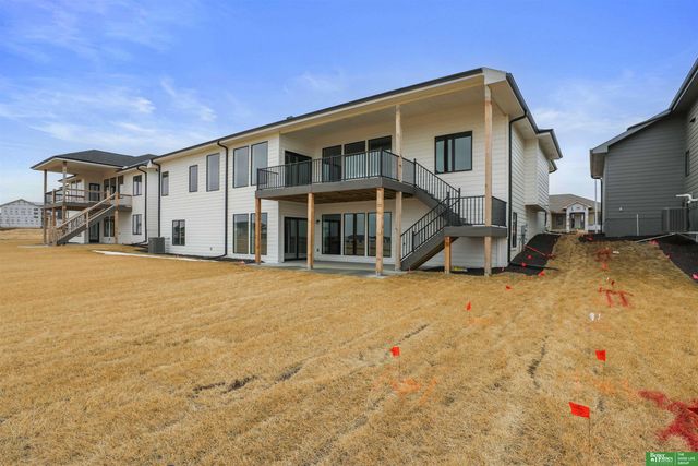 5811 N 197th Street, Elkhorn, NE 68022