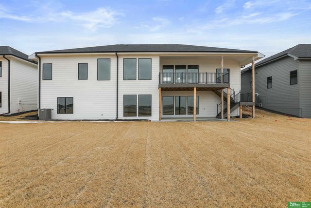 5811 N 197th Street, Elkhorn, NE 68022