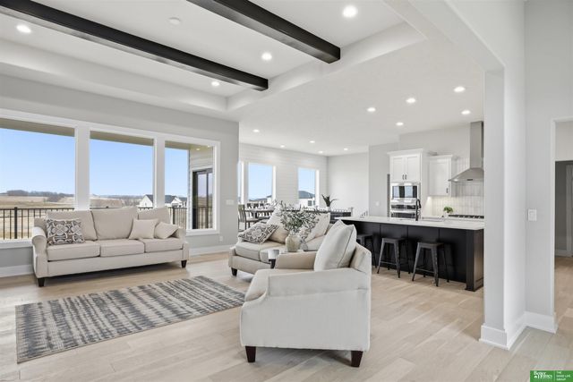 5811 N 197th Street, Elkhorn, NE 68022