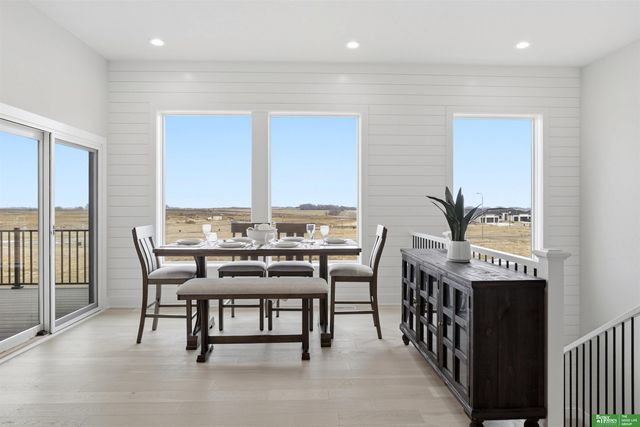 5811 N 197th Street, Elkhorn, NE 68022