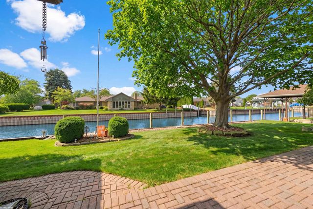 38151 Seaway Court, Harrison Twp, MI 48045