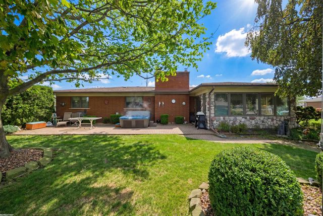 38151 Seaway Court, Harrison Twp, MI 48045