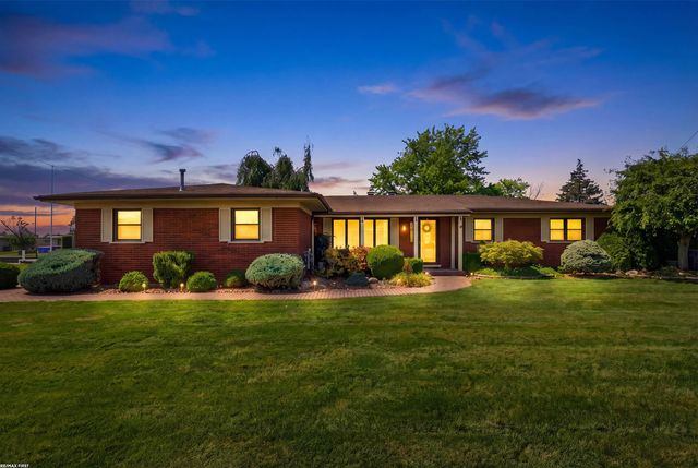 38151 Seaway Court, Harrison Twp, MI 48045