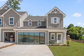7379 Sun Blossom 99, Knoxville, TN 37924
