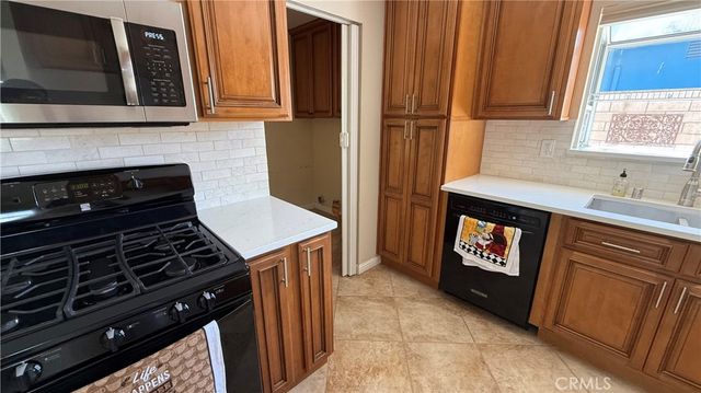 14942 Quill, Huntington Beach, CA 92647