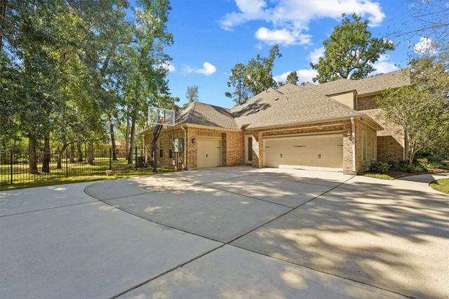 5346 Pine Wood Hills Court, Spring, TX 77386